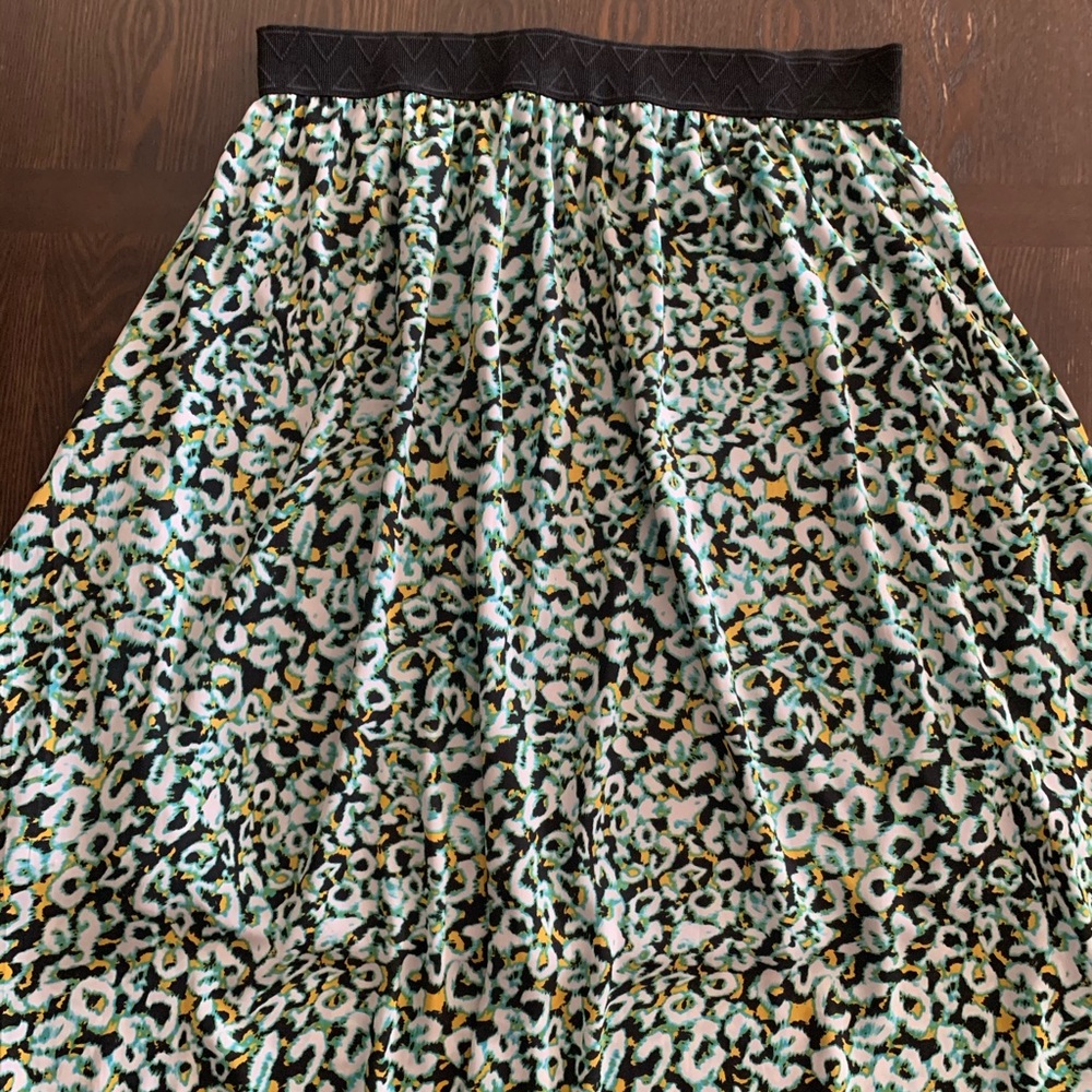 2XL LuLaRoe LoLa Skirt